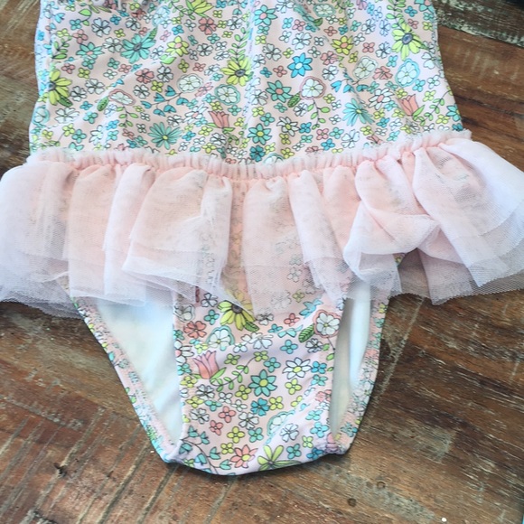 Two toddler swimsuits and cap - Picture 6 of 8